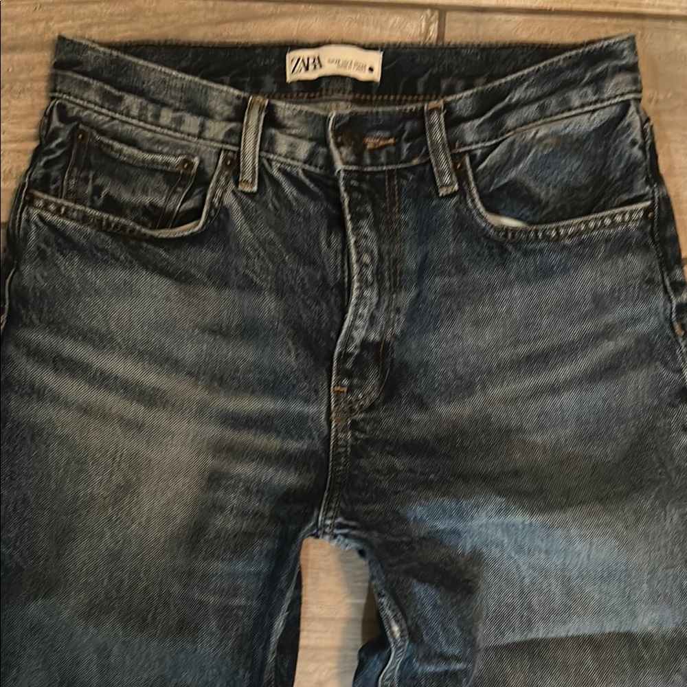 Zara Blue Relaxed Jeans with Vintage Fading